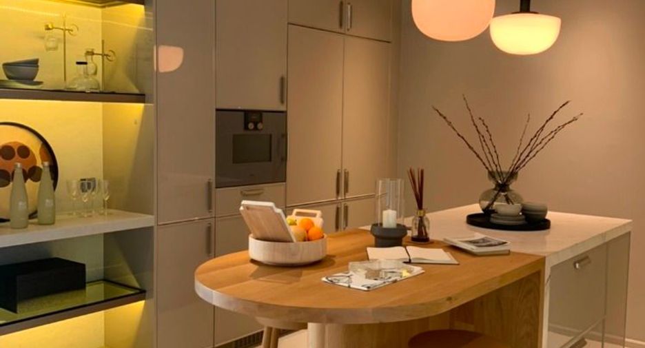 For sale 2 bedrooms condo in Khlong Toei, Bangkok