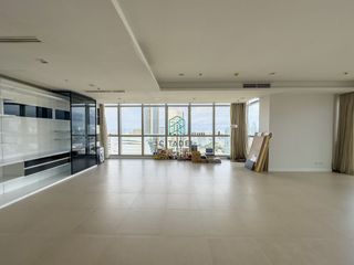 Продажа 3 спальни кондо в Сатхон, Бангкок