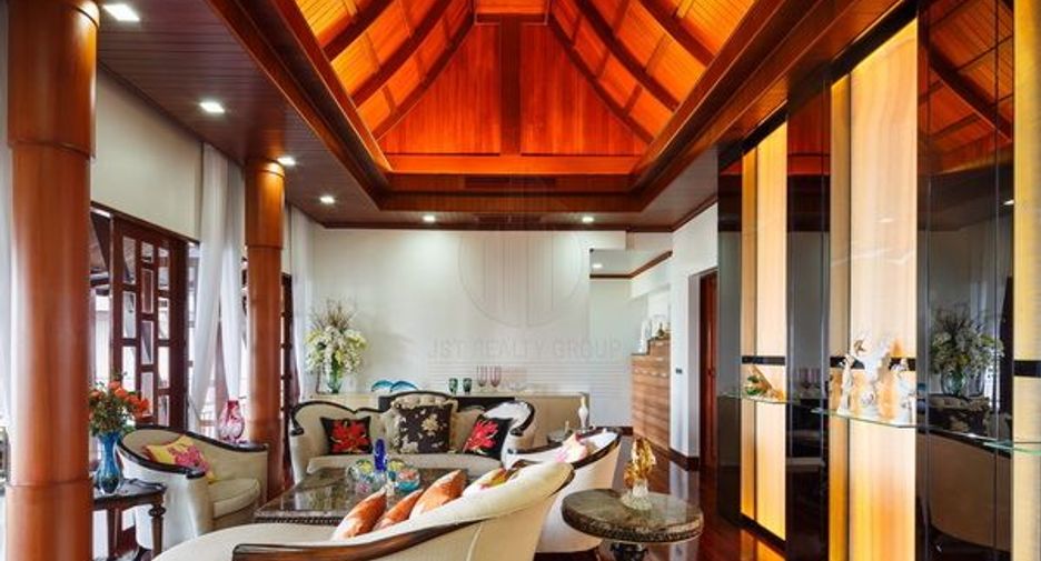 Villa en venta de 8 habitaciones en Mueang Phuket, Phuket