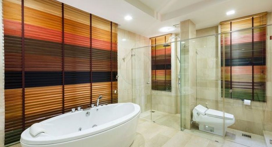 Villa en venta de 8 habitaciones en Mueang Phuket, Phuket