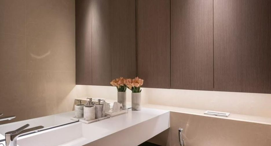 For sale 2 bed condo in Khlong San, Bangkok