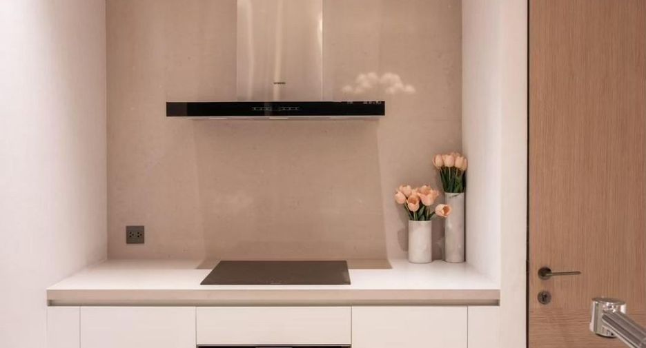 For sale 2 bed condo in Khlong San, Bangkok