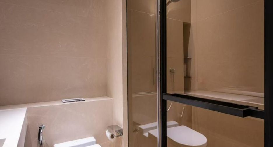 For sale 2 bed condo in Khlong San, Bangkok