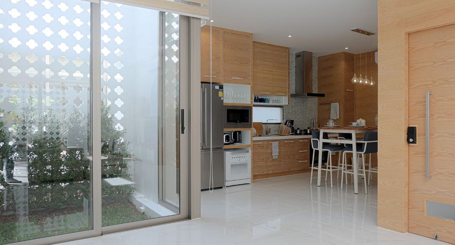 For rent and for sale 3 bedrooms villa in Thalang, Phuket