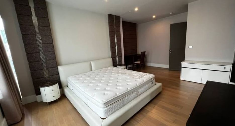 Wohnung zur Miete mit 4 Zimmer in Khlong Toei, Bangkok