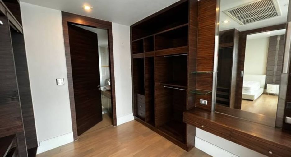 Wohnung zur Miete mit 4 Zimmer in Khlong Toei, Bangkok