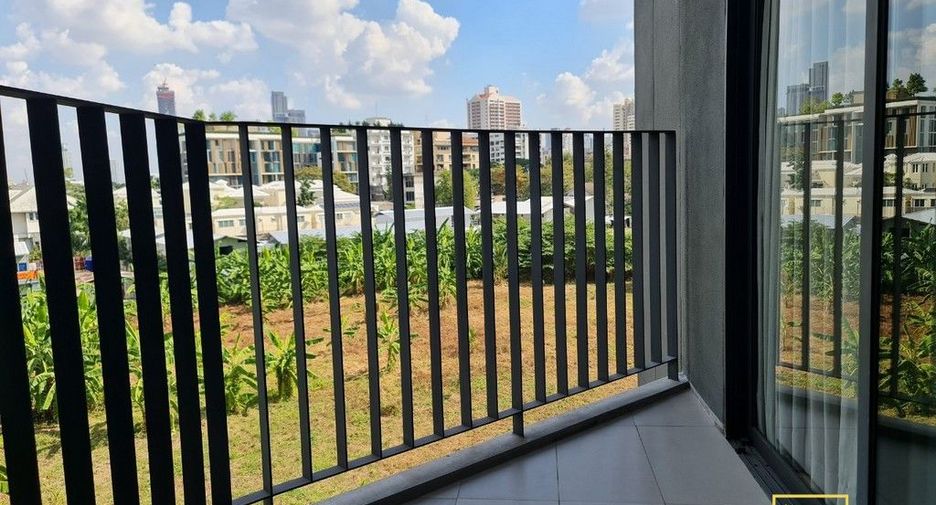 For rent 3 Beds apartment in Khlong Toei, Bangkok