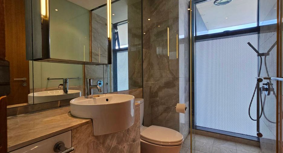 For sale 3 bedrooms condo in Sathon, Bangkok