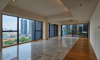 For sale 3 bedrooms condo in Sathon, Bangkok