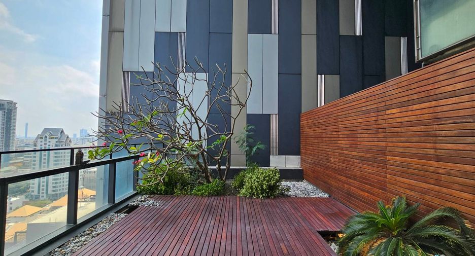 For sale 3 bedrooms condo in Sathon, Bangkok
