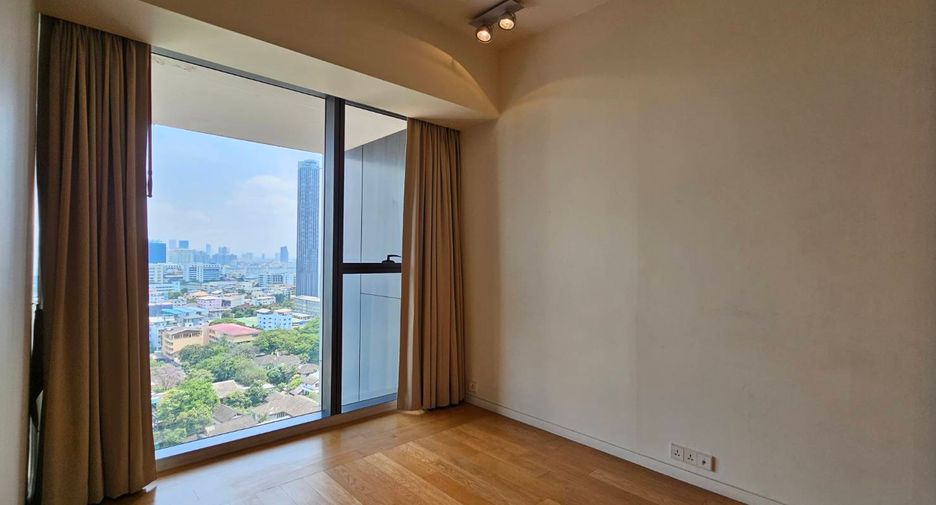 For sale 3 bedrooms condo in Sathon, Bangkok