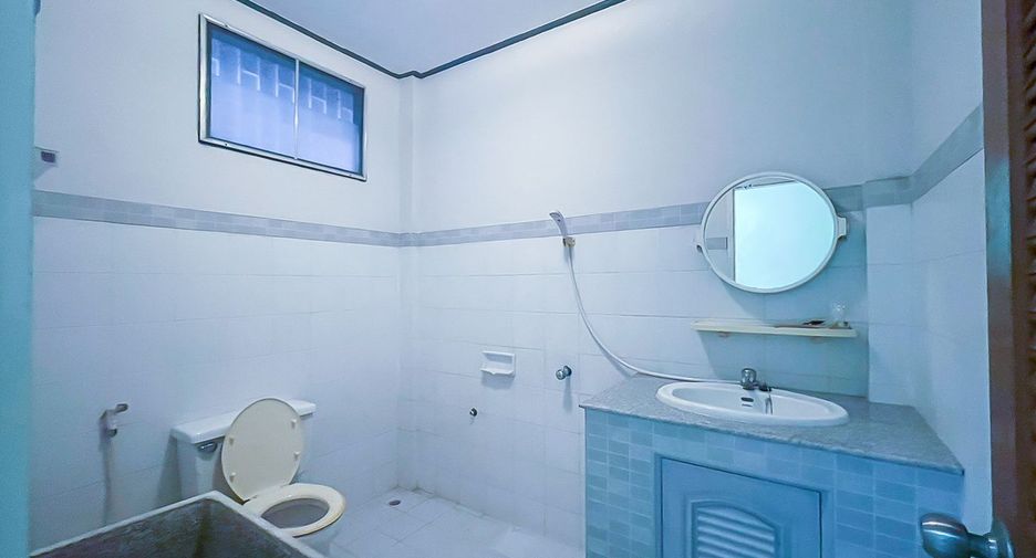 Casa adosada en venta de 2 habitaciones en Mueang Nonthaburi, Nonthaburi
