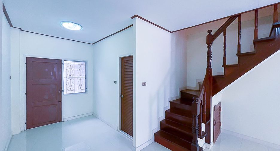 Casa adosada en venta de 2 habitaciones en Mueang Nonthaburi, Nonthaburi