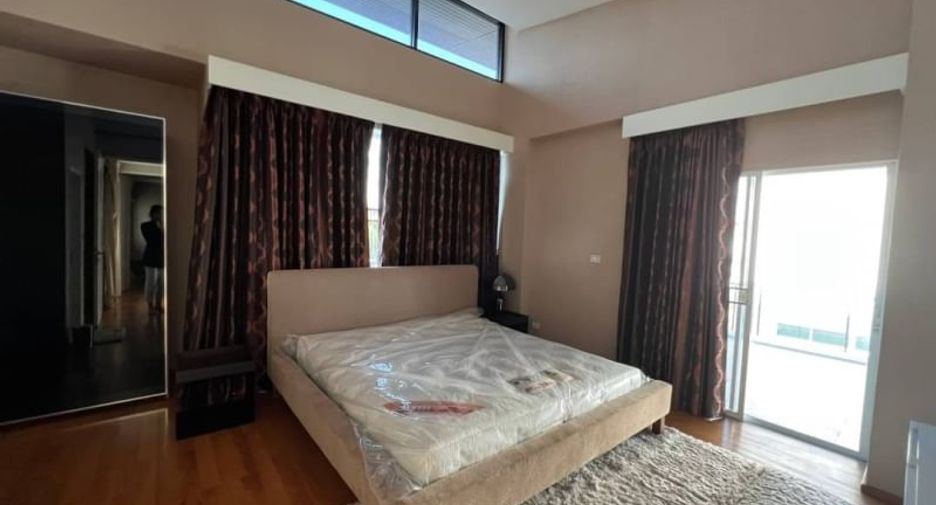 For rent 4 bedrooms house in Suan Luang, Bangkok