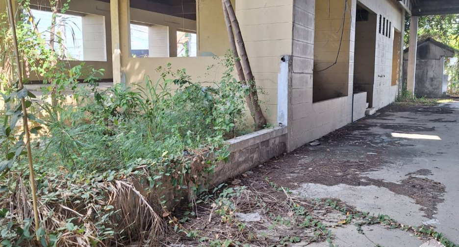 For rent warehouse in Mueang Lamphun, Lamphun