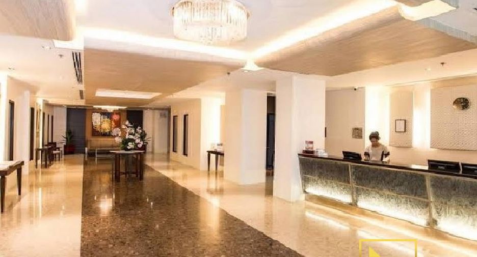 Apartamento con servicios en alquiler de 1 habitaciones en Khlong Toei, Bangkok