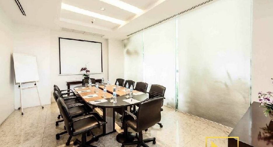 Apartamento con servicios en alquiler de 1 habitaciones en Khlong Toei, Bangkok