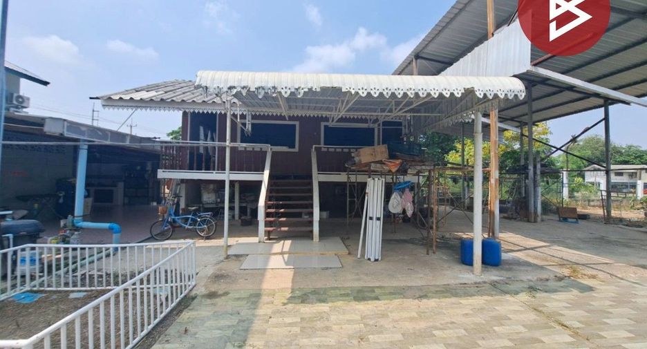 For sale 5 bed house in Mueang Nakhon Sawan, Nakhon Sawan