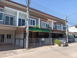 For sale 3 ベッドルーム townhouse in Mueang Chachoengsao, Chachoengsao