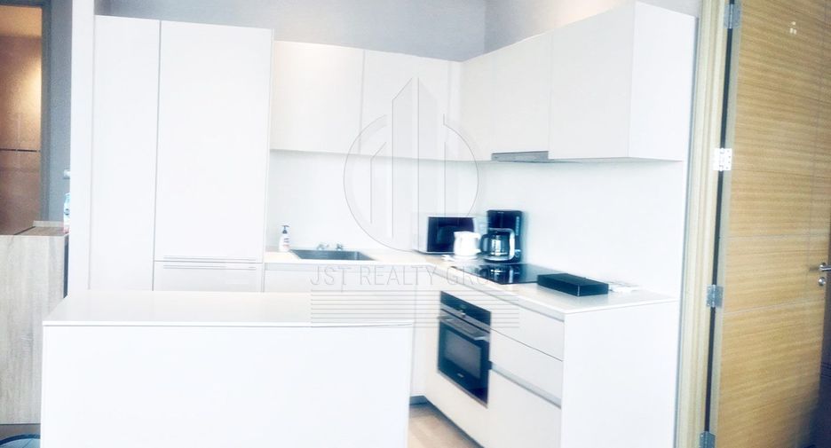 For rent 3 ベッドルーム condo in Pathum Wan, Bangkok