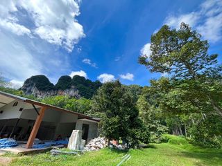 À vendre terrain à Mueang Krabi, Krabi