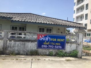 For rent スタジオ house in Mueang Samut Prakan, Samut Prakan