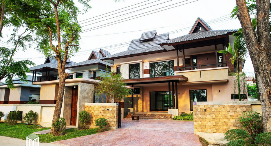 For sale 4 bed villa in Mueang Chiang Mai, Chiang Mai