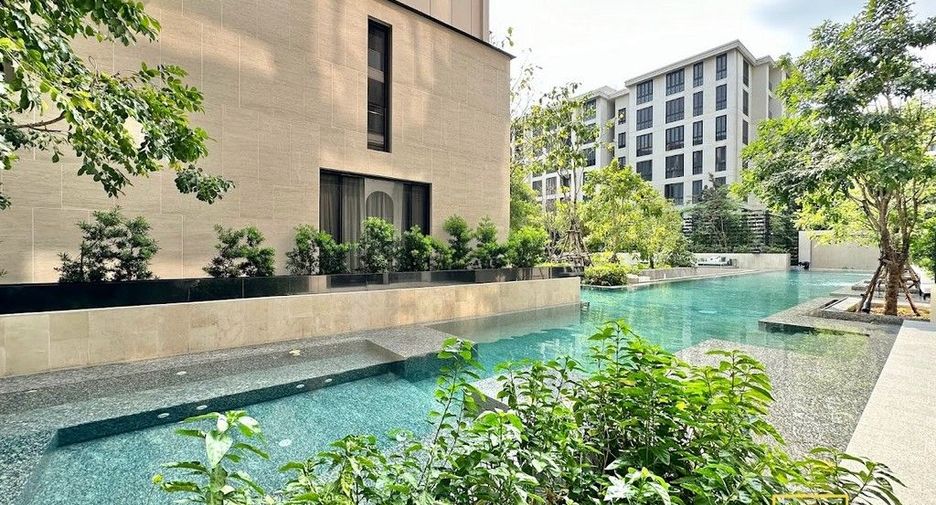 For rent 1 bed condo in Watthana, Bangkok