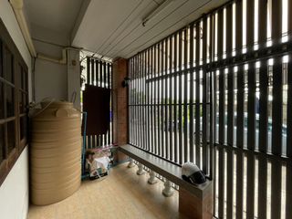 For sale 2 bed townhouse in Bangkok Noi, Bangkok