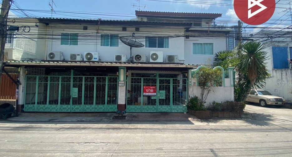 For sale studio townhouse in Phasi Charoen, Bangkok