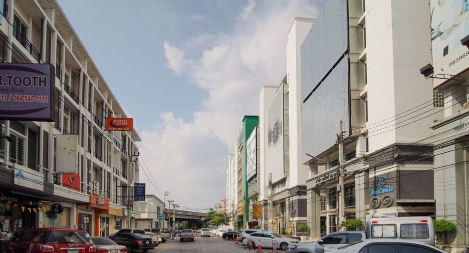 For sale 10 bedrooms office in Bang Khen, Bangkok