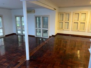 For rent 3 bedrooms house in Watthana, Bangkok
