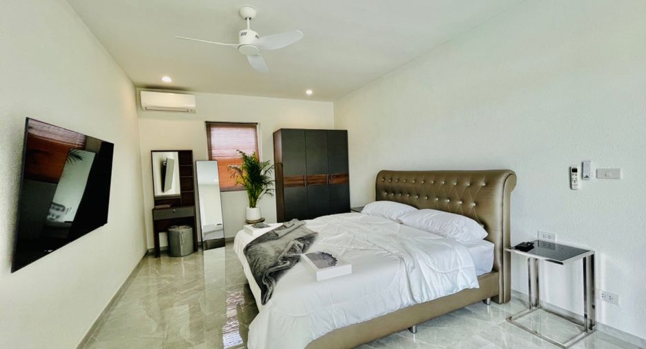 À louer et à vendre 3 chambres villa à Bang Lamung, Chonburi