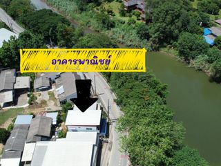 出售 2 卧室 商业空间 在 Hang Dong, Chiang Mai