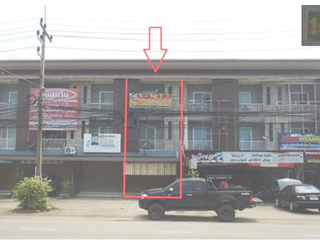 For sale 2 bed retail Space in Si Maha Phot, Prachin Buri