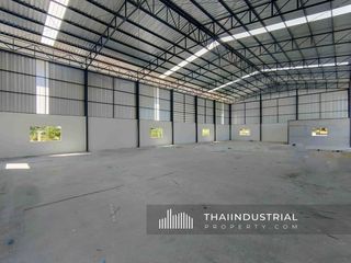 For rent warehouse in Ban Bueng, Chonburi