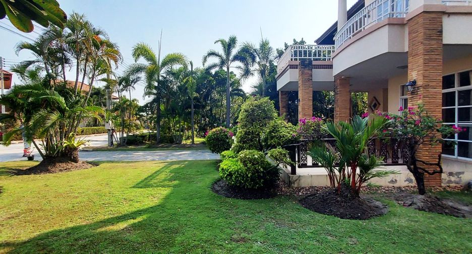 Villa en venta de 3 habitaciones en Mueang Chon Buri, Chonburi