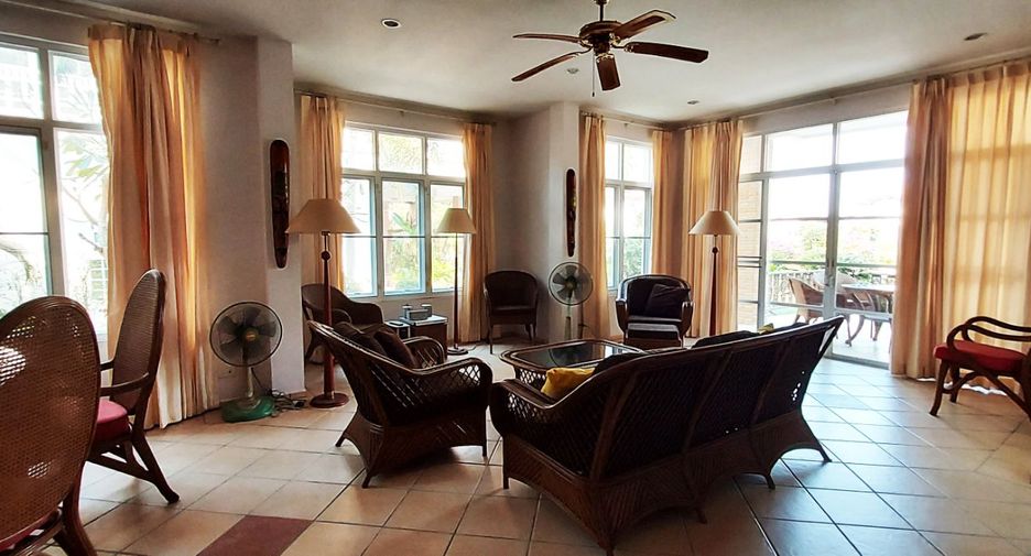 Villa en venta de 3 habitaciones en Mueang Chon Buri, Chonburi