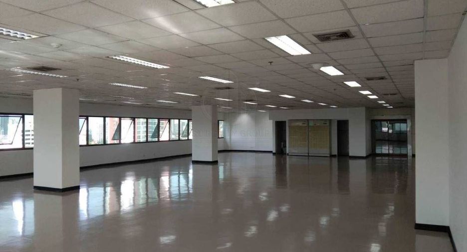 For sale 1 bed office in Watthana, Bangkok