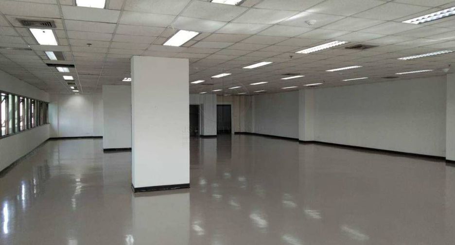 For sale 1 bed office in Watthana, Bangkok