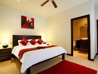 For rent 8 bedrooms villa in Mueang Phuket, Phuket