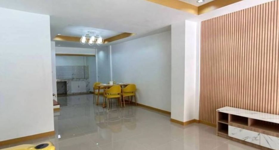 For sale 2 Beds townhouse in Sai Noi, Nonthaburi