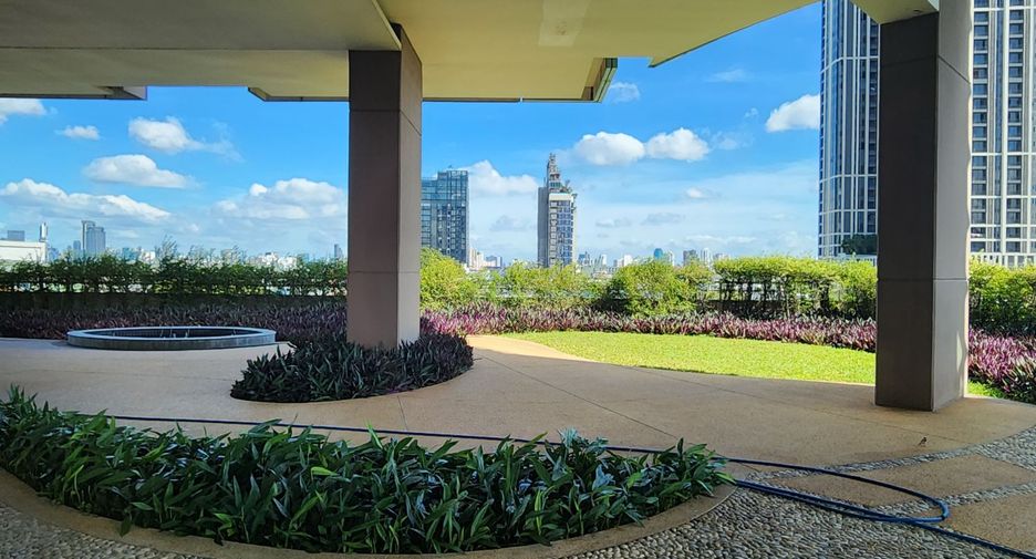 For sale 4 bedrooms condo in Bang Kho Laem, Bangkok
