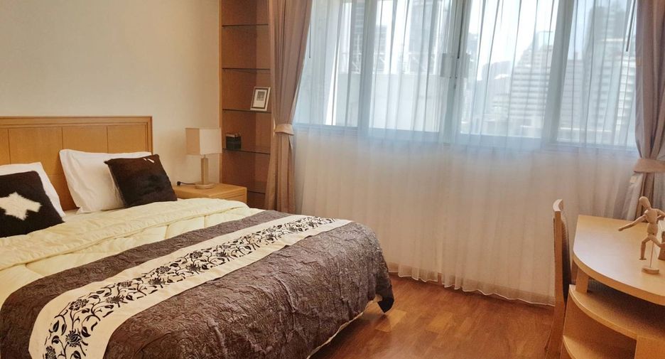 Аренда 3 спальни кондо в Кхлонг Тоеи, Бангкок