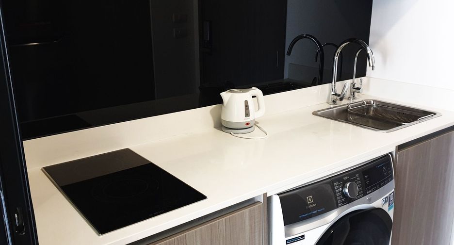Condo en venta de 1 habitaciones en Khlong Toei, Bangkok
