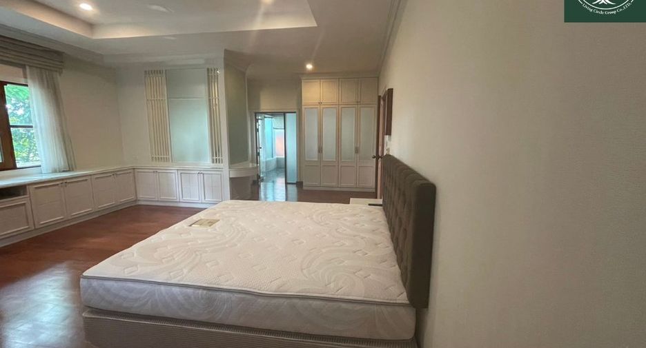 For rent 6 bedrooms house in Mueang Samut Prakan, Samut Prakan