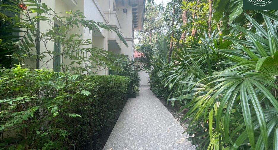 For rent 6 bedrooms house in Mueang Samut Prakan, Samut Prakan