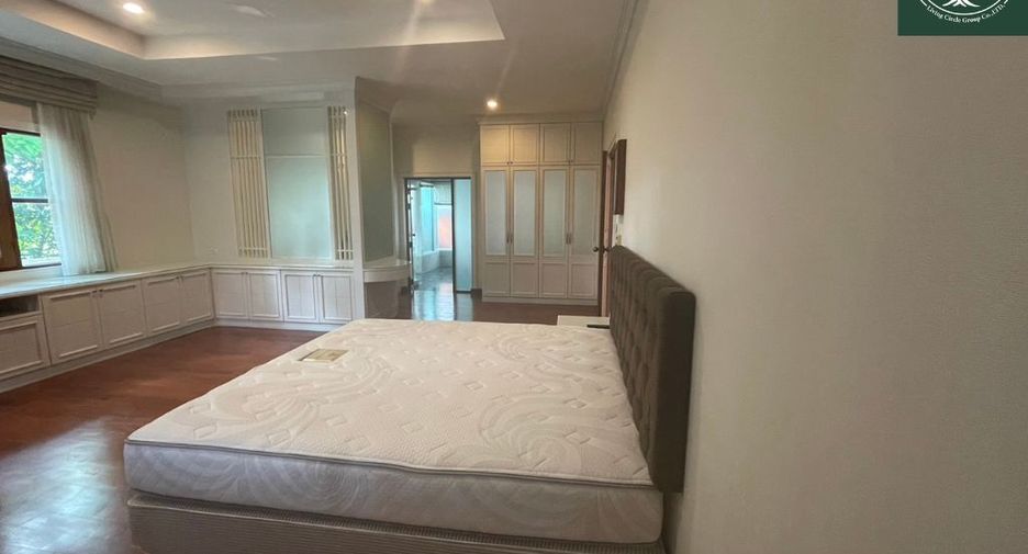 For rent 6 bedrooms house in Mueang Samut Prakan, Samut Prakan