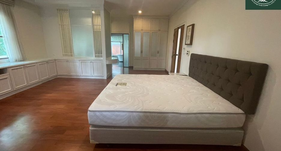 For rent 6 bedrooms house in Mueang Samut Prakan, Samut Prakan