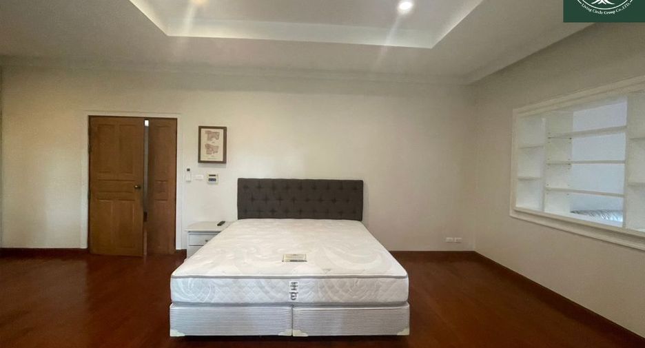 For rent 6 bedrooms house in Mueang Samut Prakan, Samut Prakan